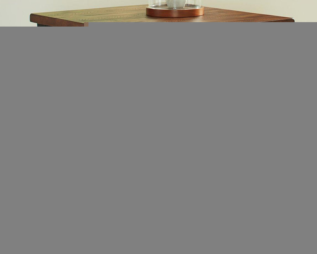 Valebeck Table Set